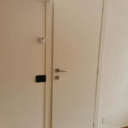 Ai Pesci Blue Flat *