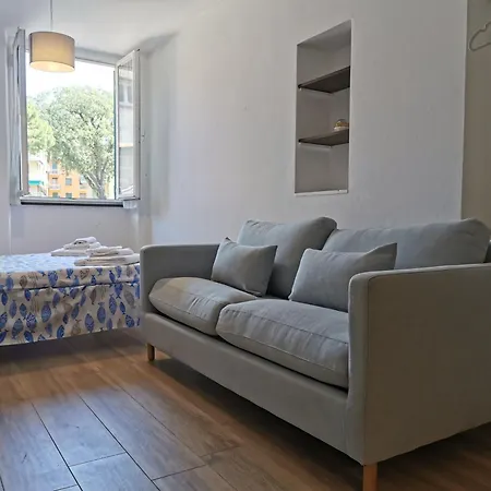 Ai Pesci Blue Flat *